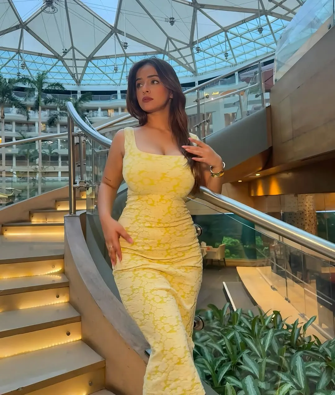 Simran - Aerocity escort profile